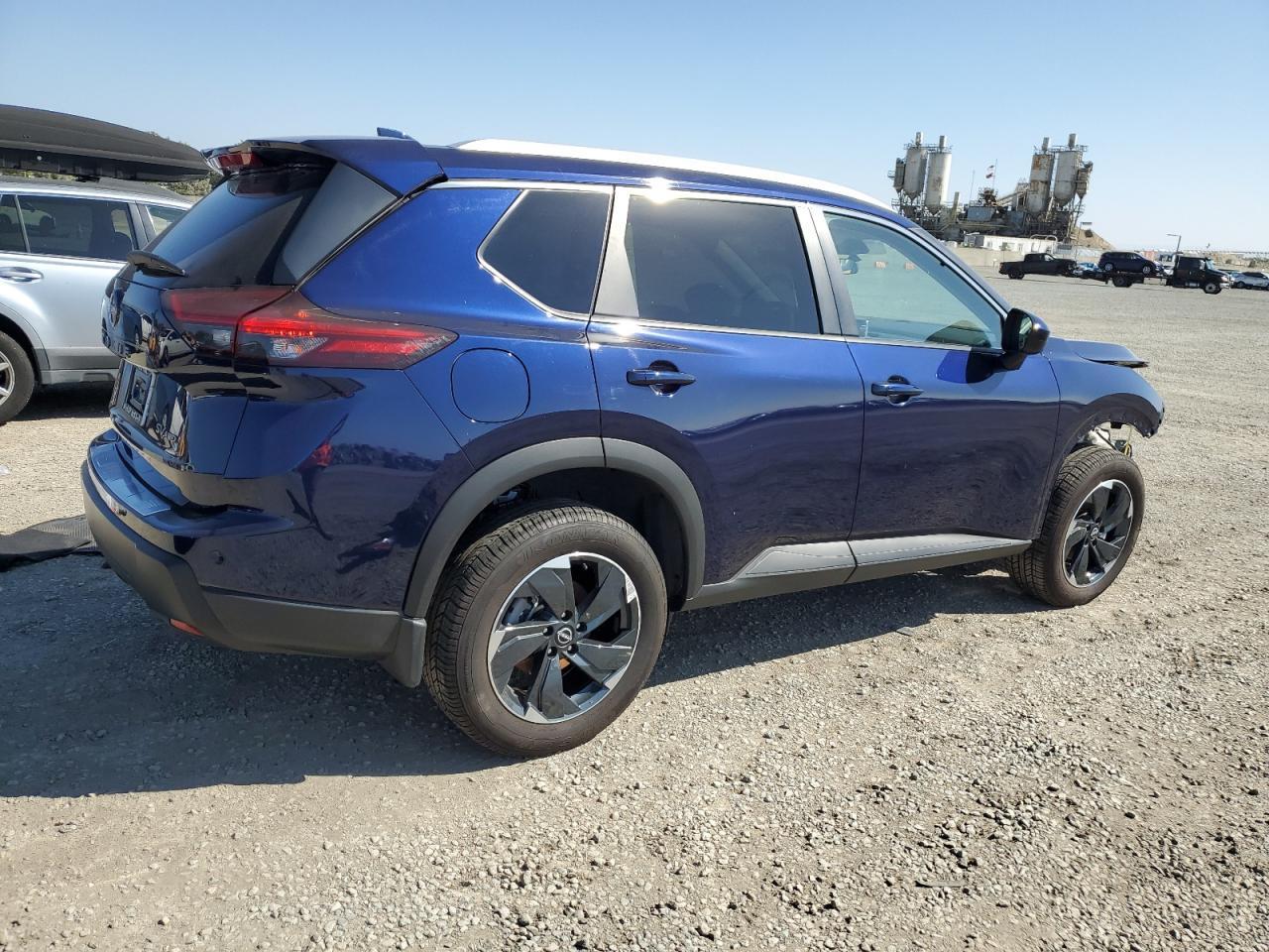 2024 Nissan Rogue Sv - Фото 3