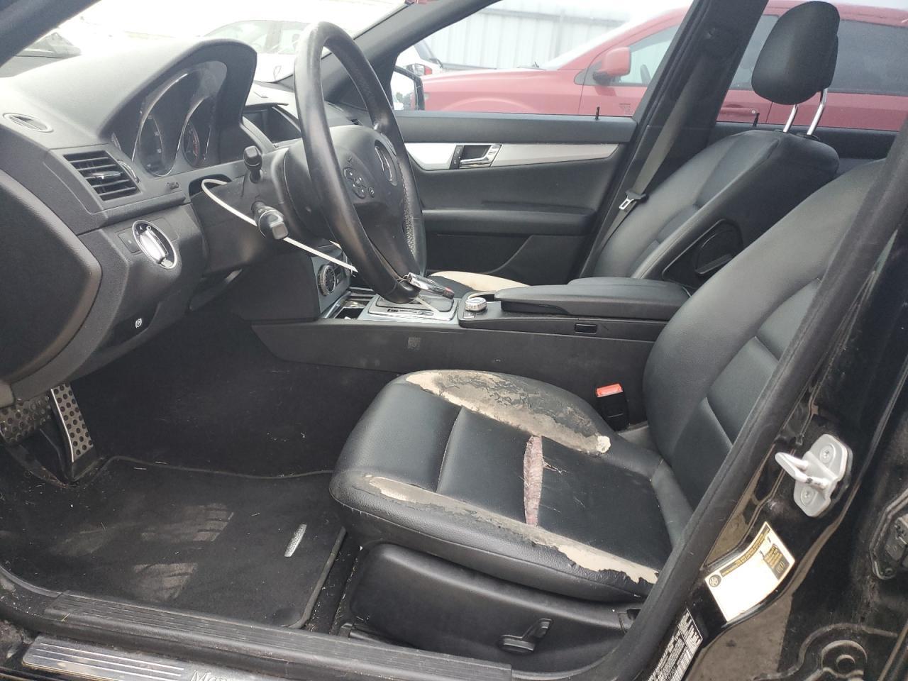 2011 Mercedes-Benz C 300 4Matic - Image 7