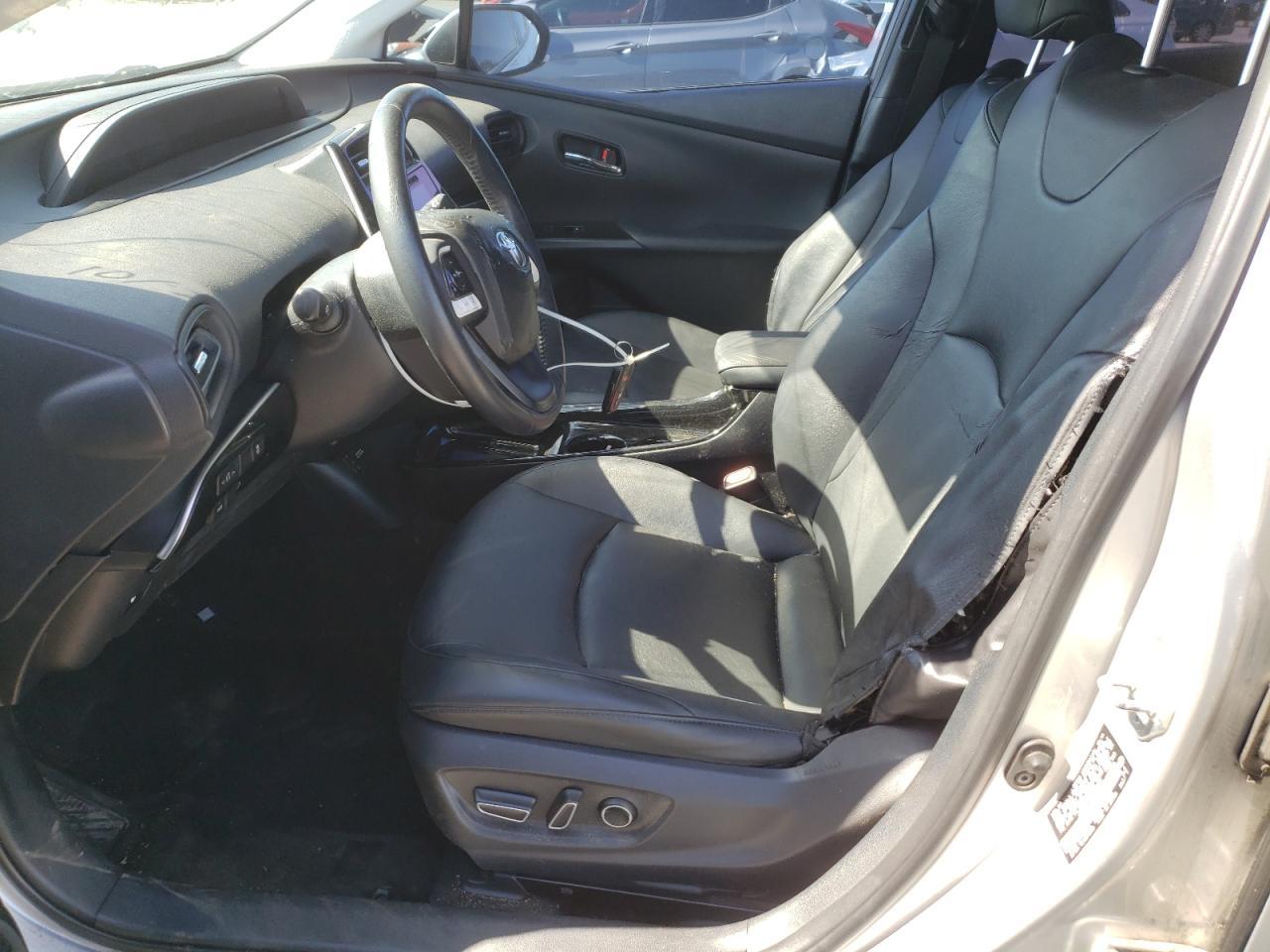 2017 Toyota Prius - Image 7