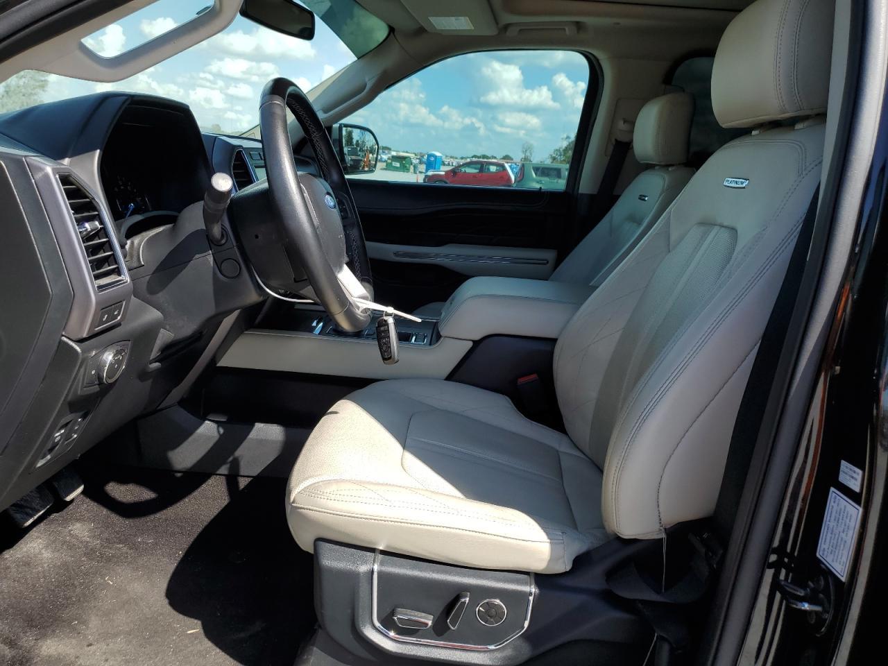 2020 Ford Expedition Platinum - Image 7