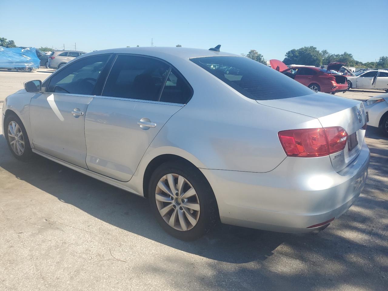 2014 Volkswagen Jetta Se - Фото 2