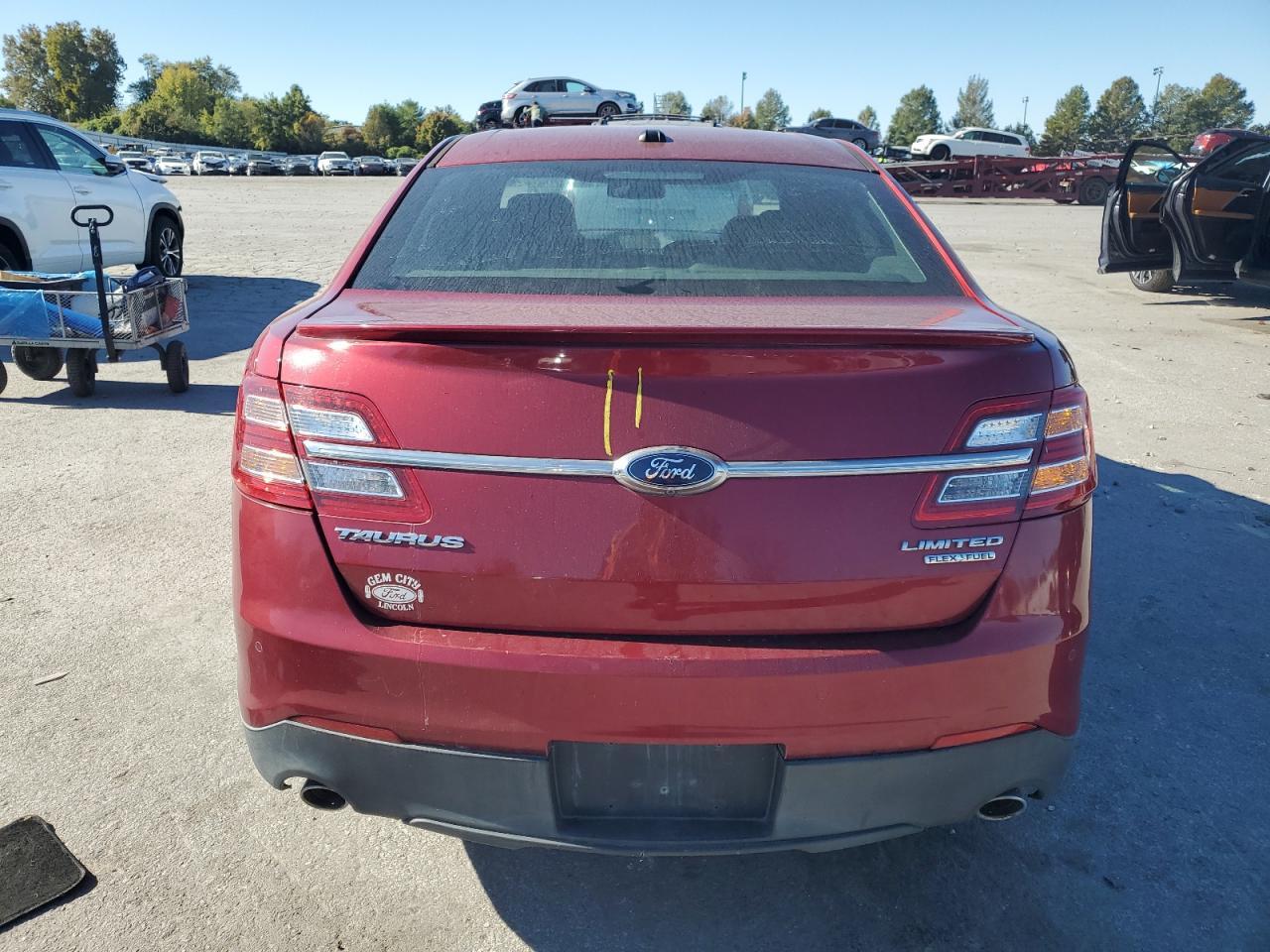 2013 Ford Taurus Limited - Image 6
