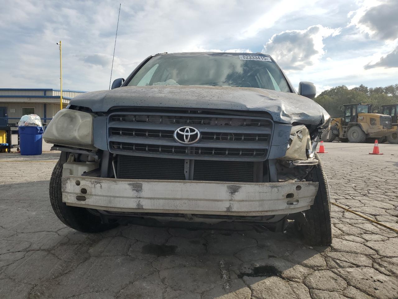 2002 Toyota Highlander Limited - Image 5