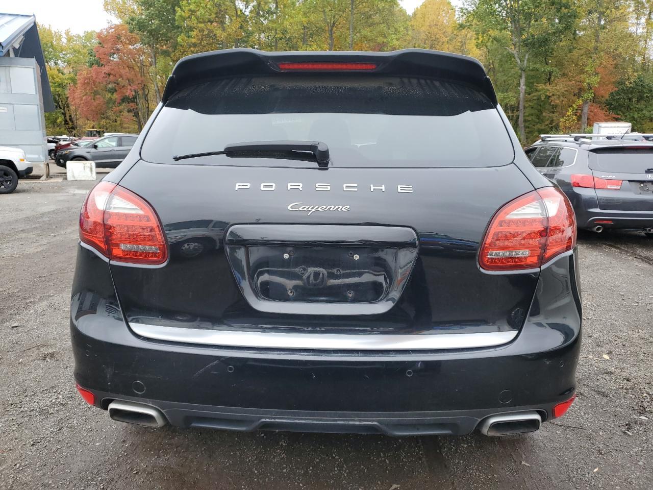 2012 Porsche Cayenne - Image 6