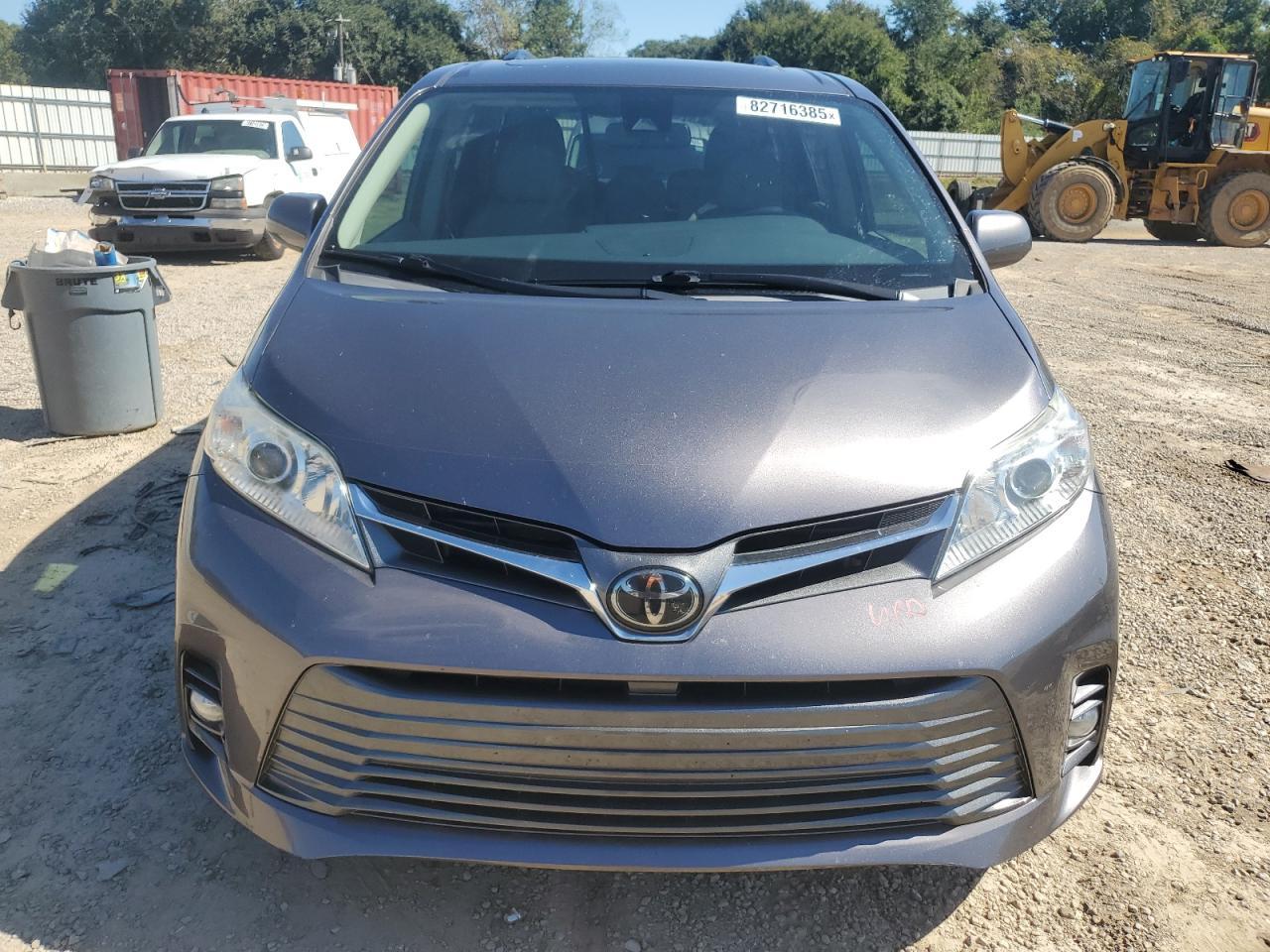 2020 Toyota Sienna Xle - Фото 5