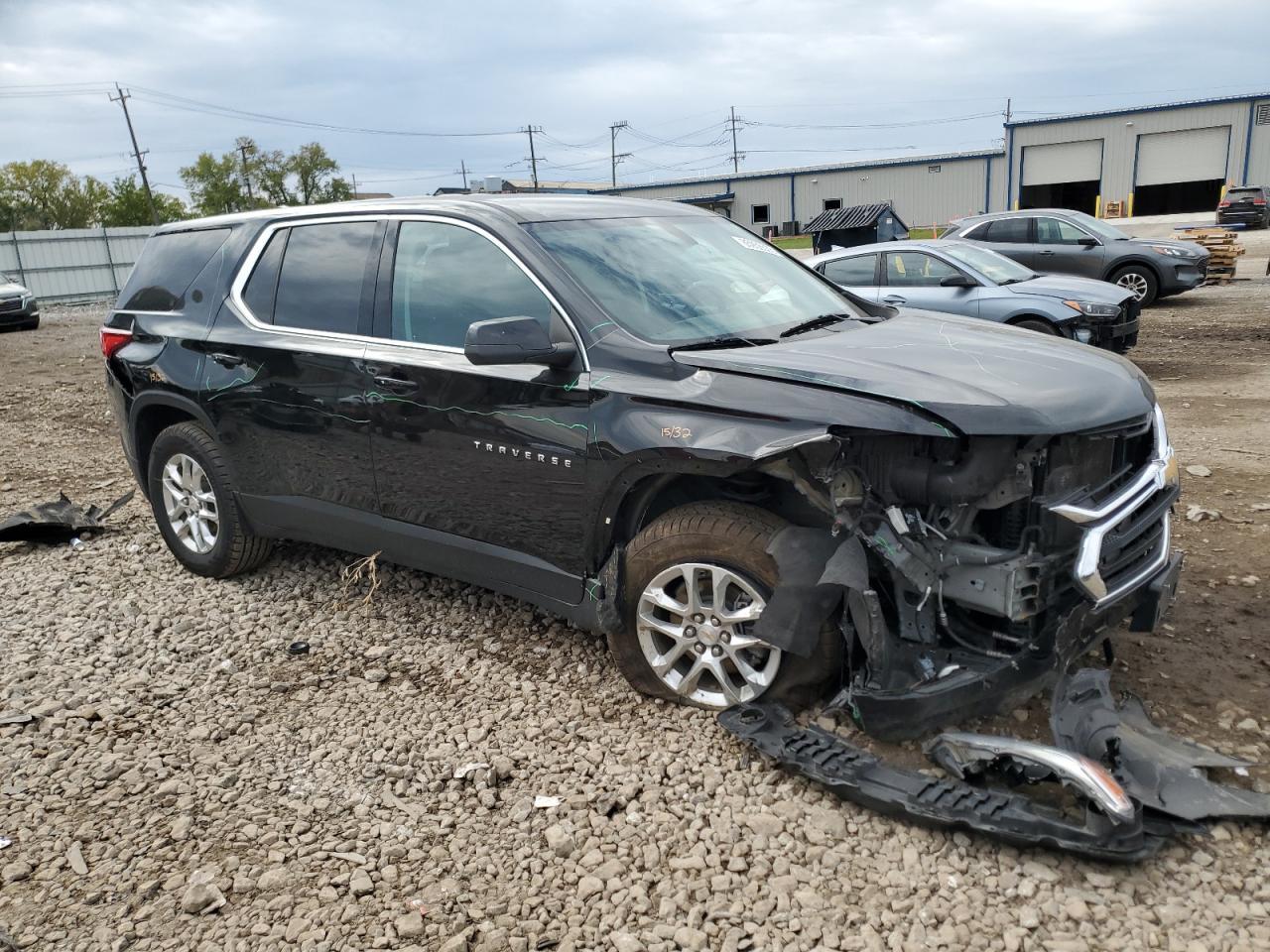 2021 Chevrolet Traverse Ls - Фото 4