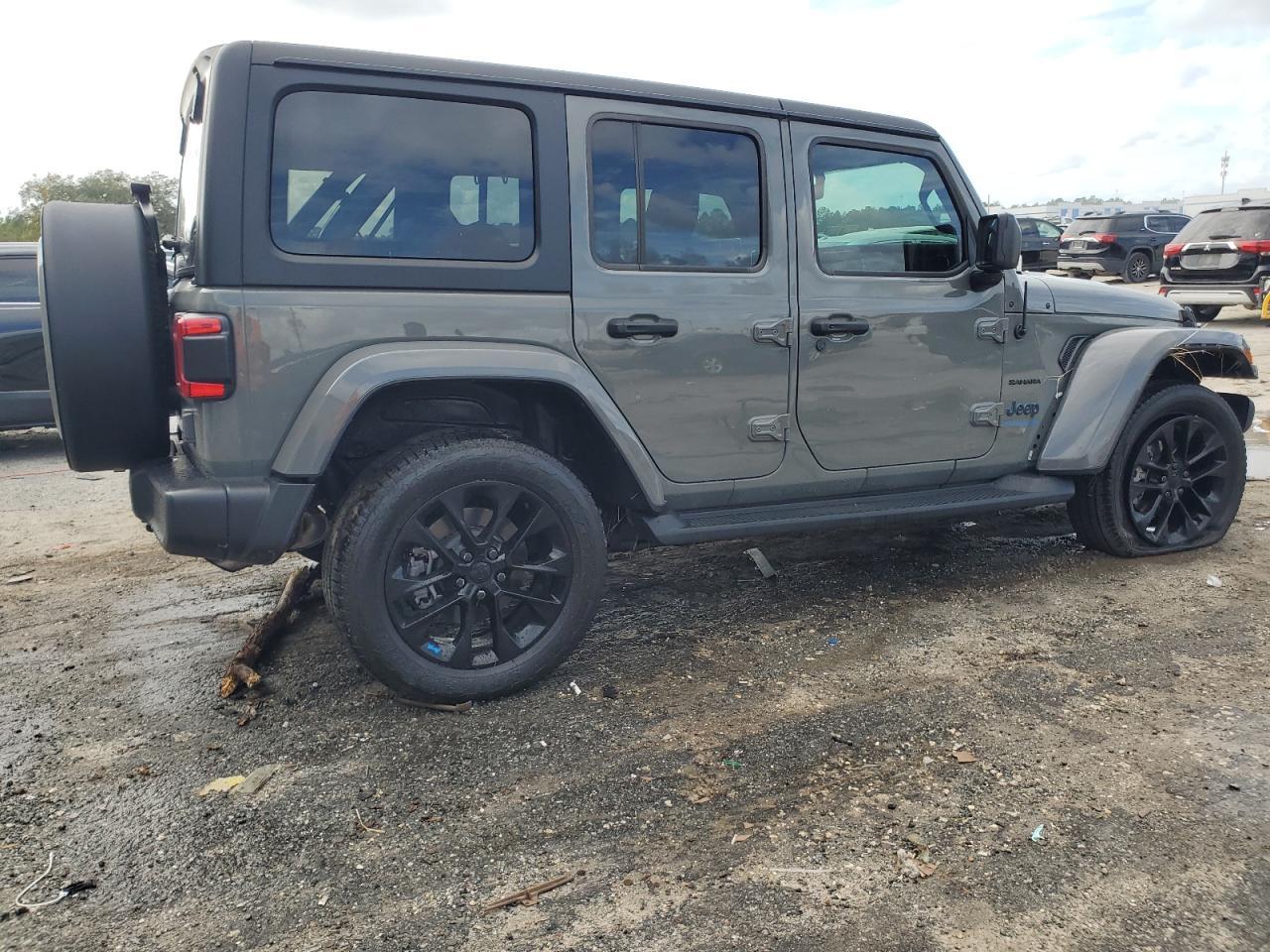 2023 Jeep Wrangler Sahara 4Xe - Image 3