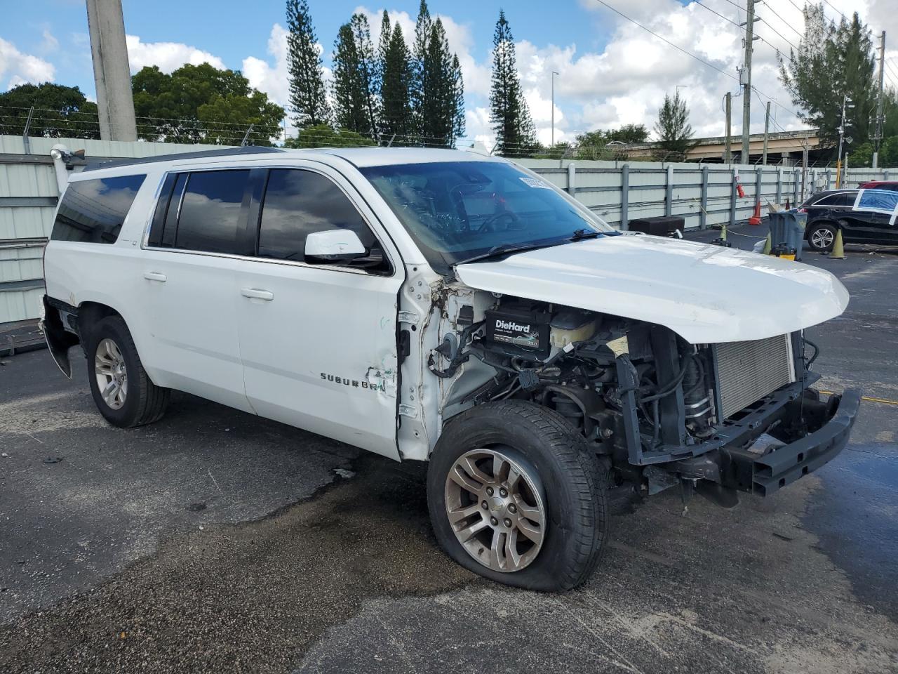 2018 Chevrolet Suburban C1500 Lt - Image 4