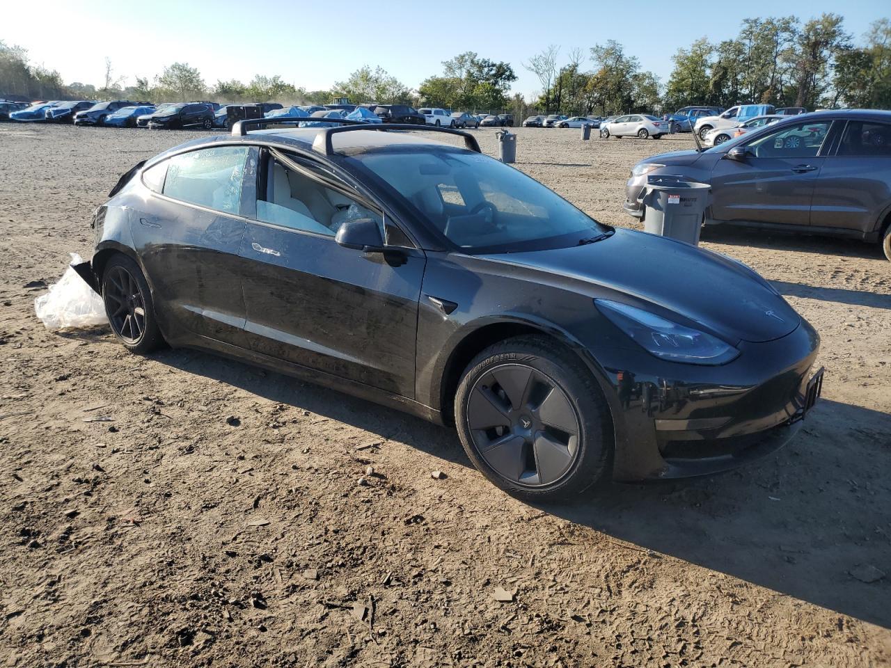 2021 Tesla Model 3 - Фото 4