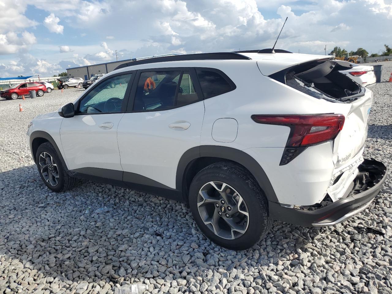 2024 Chevrolet Trax 1Lt - Фото 2