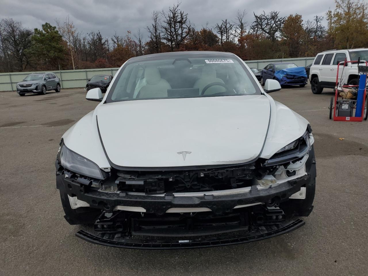 2024 Tesla Model 3 - Фото 5