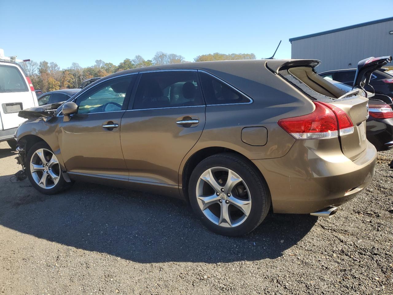 2012 Toyota Venza Xle - Image 2