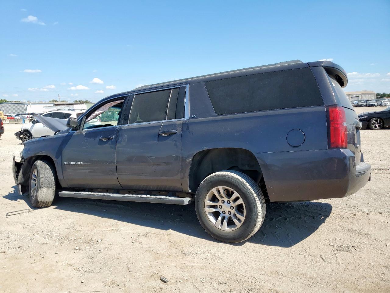 2016 Chevrolet Suburban K1500 Ls - Image 2