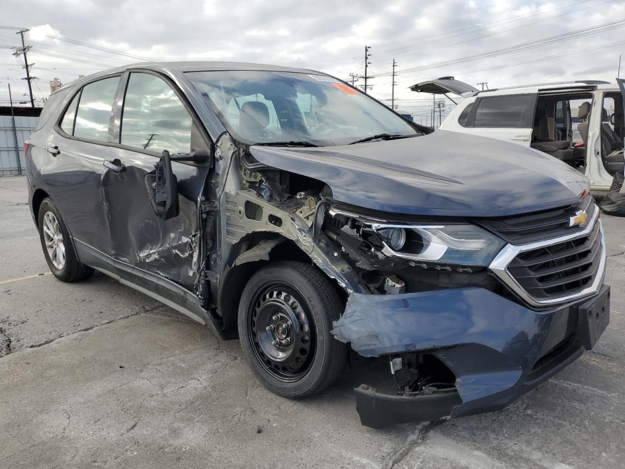 2018 Chevrolet Equinox Ls - Фото 4