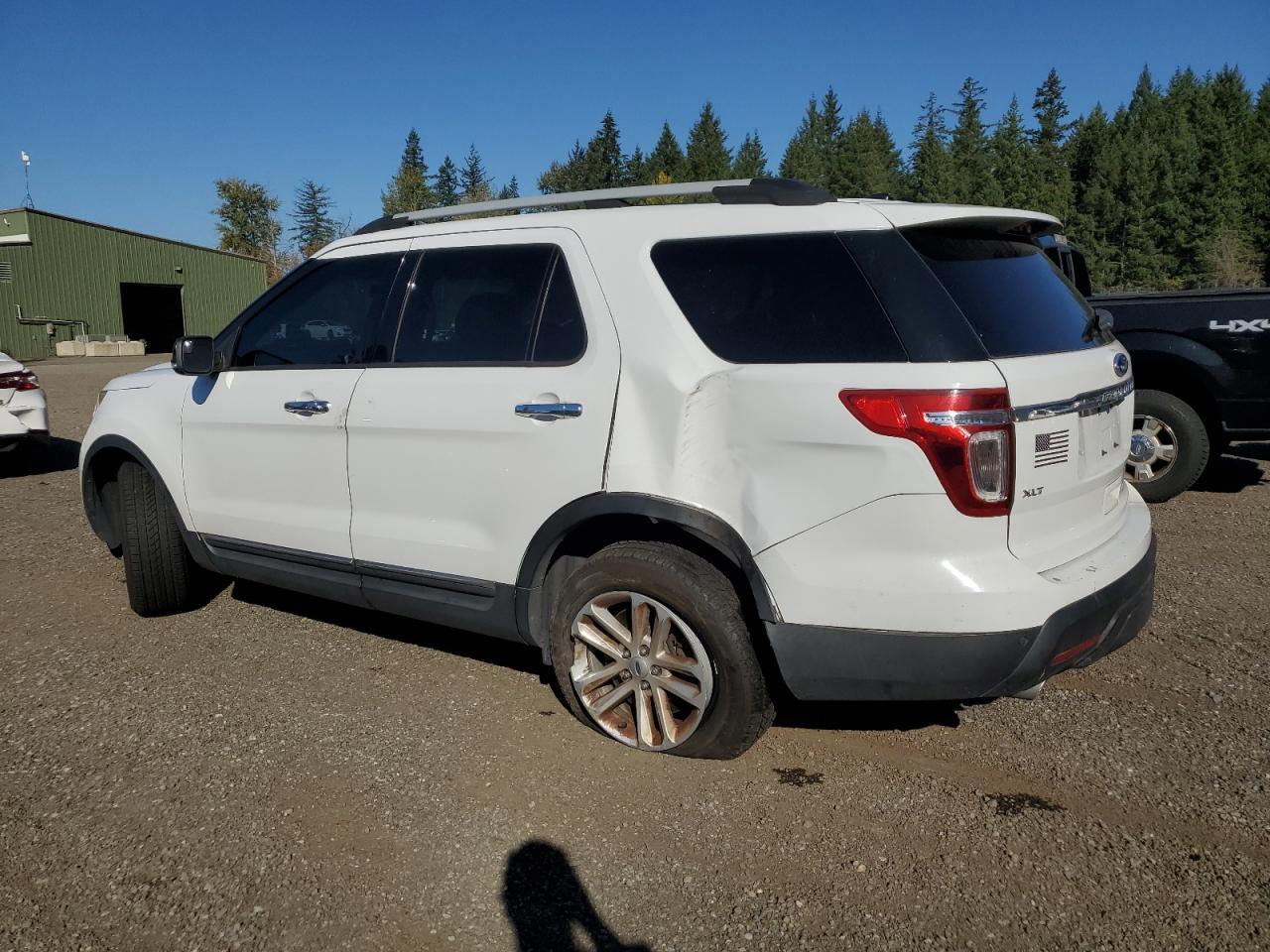2015 Ford Explorer Xlt - Image 2