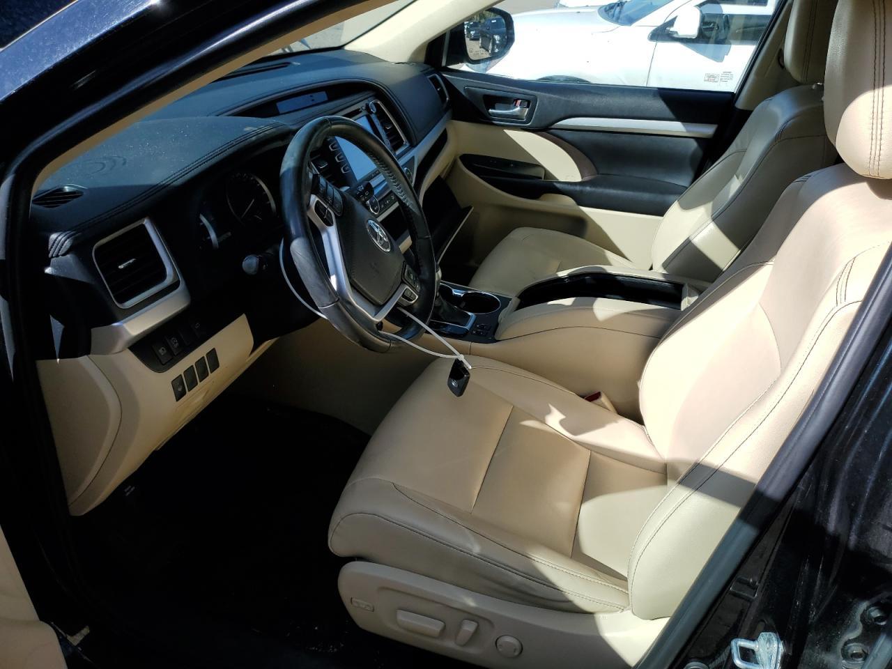 2019 Toyota Highlander Se - Фото 7