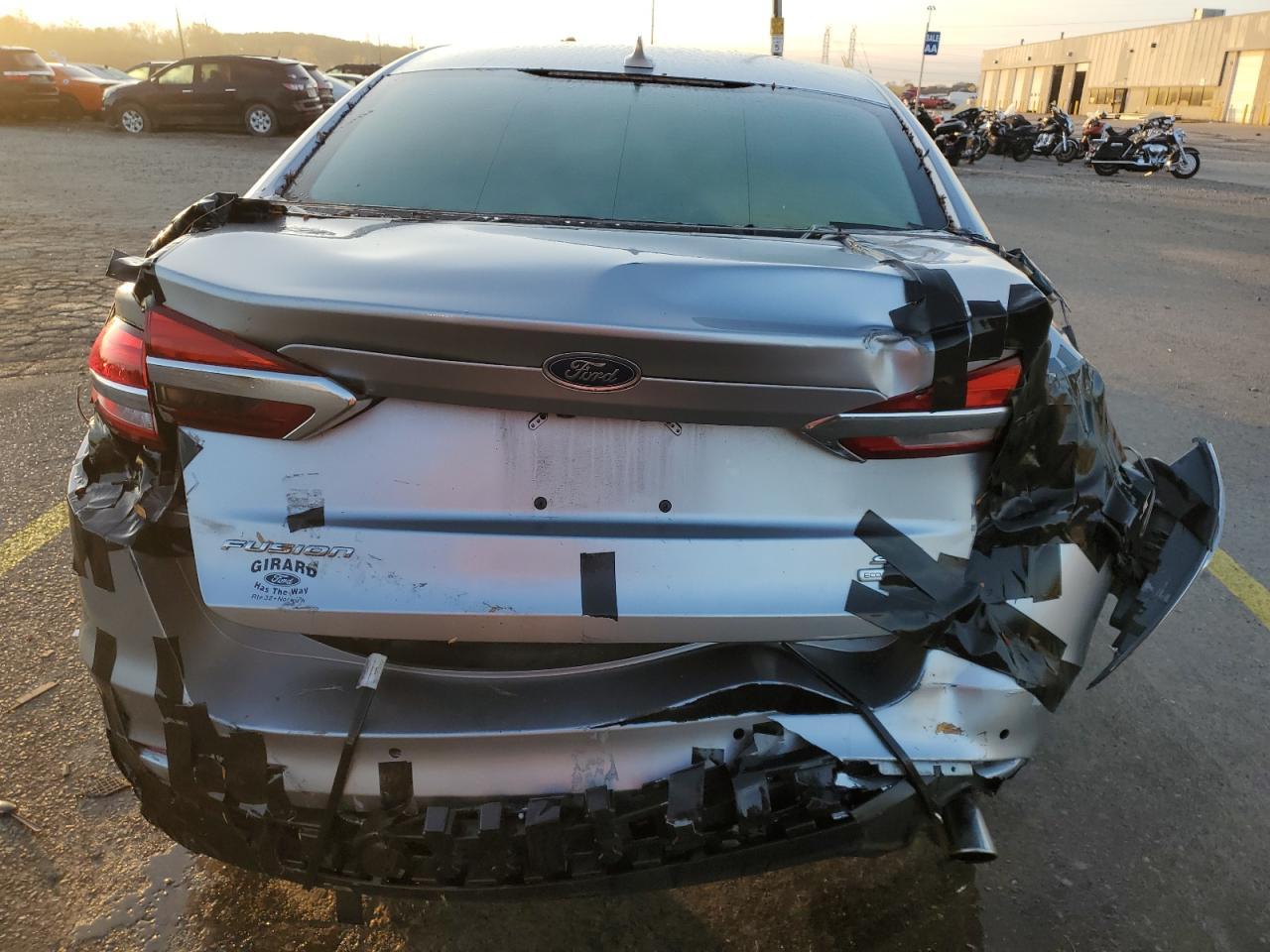 2020 Ford Fusion Se - Фото 6