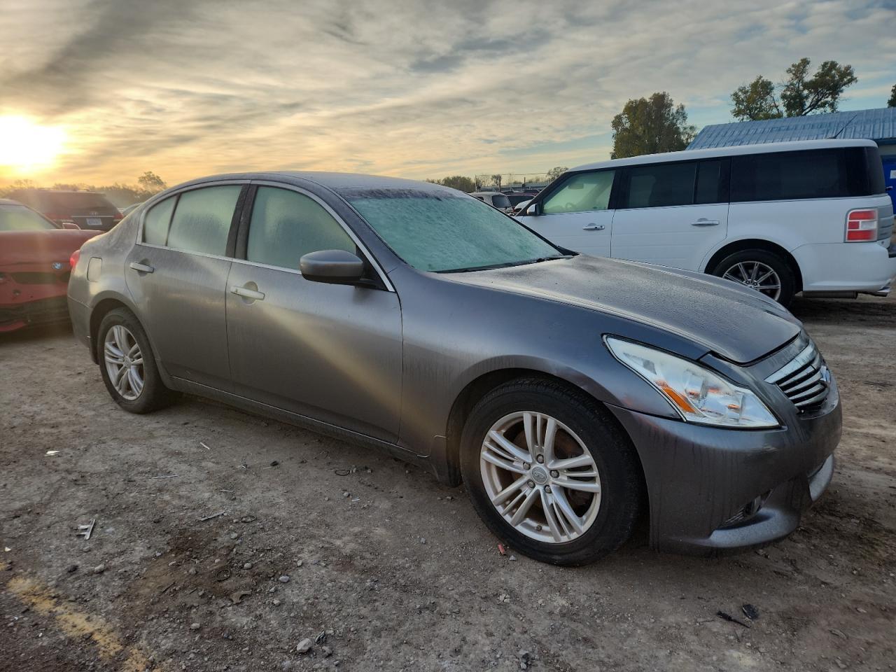 2011 Infiniti G37 - Фото 4