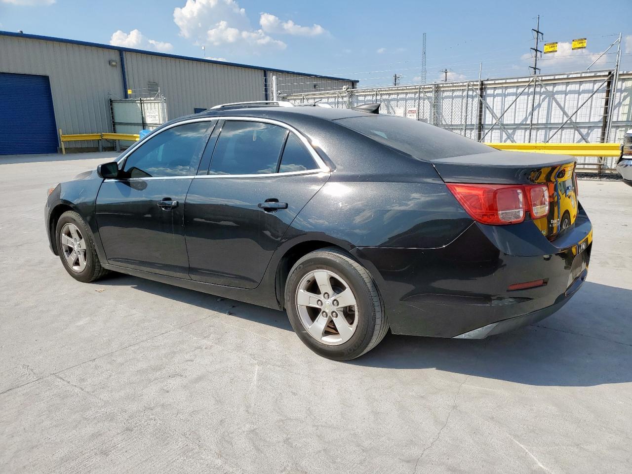 2015 Chevrolet Malibu Ls - Фото 2