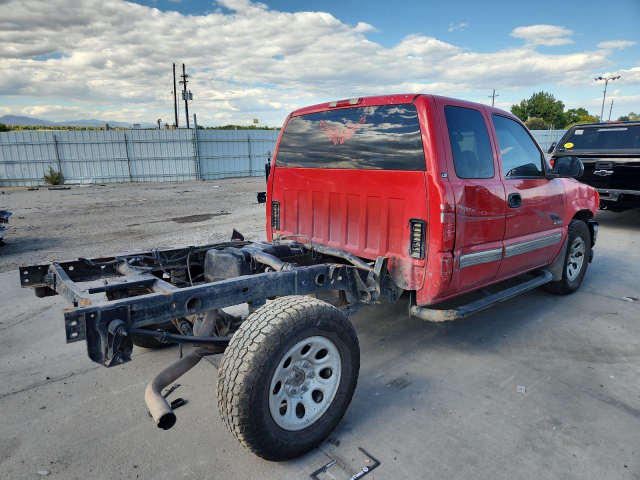 2002 Chevrolet Silverado K1500 - Image 3