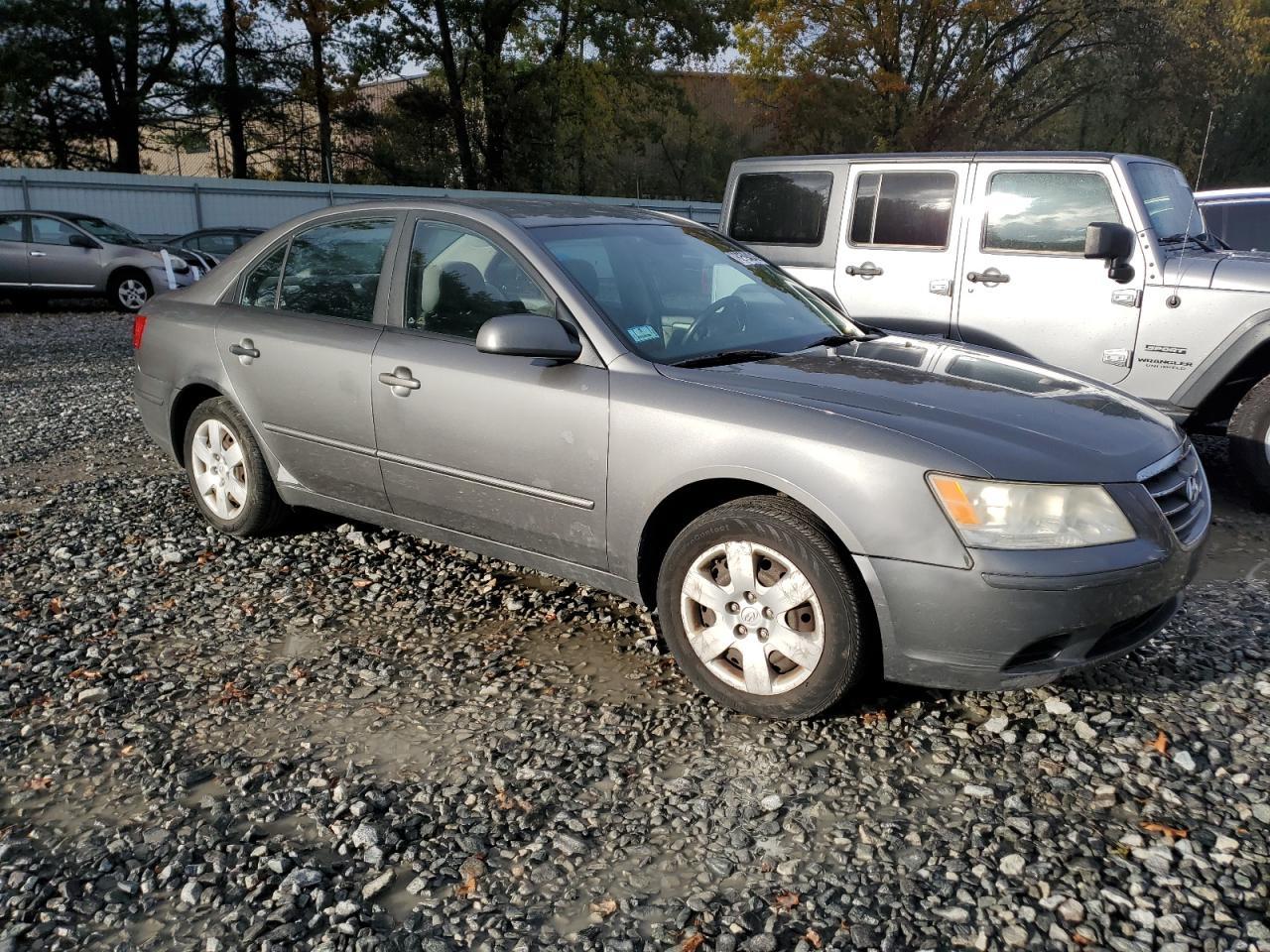 2010 Hyundai Sonata Gls - Image 4
