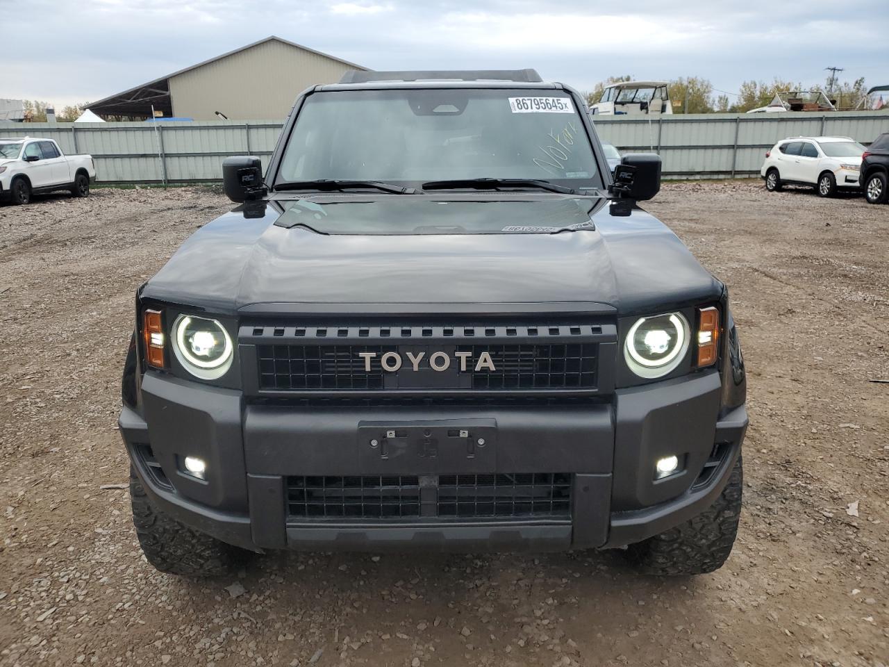 2025 Toyota Land Cruiser Base - Фото 5