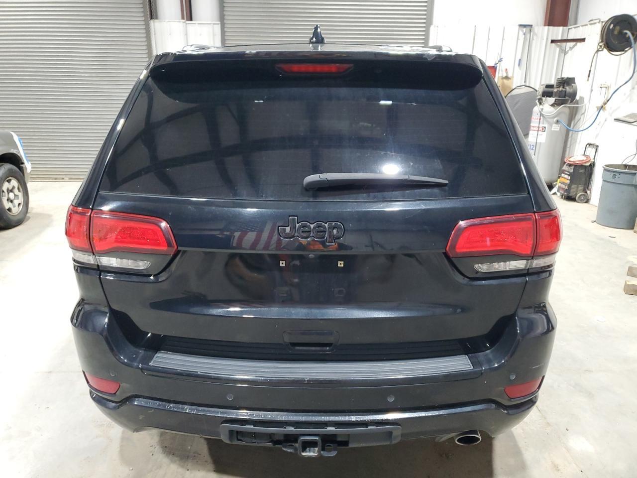 2017 Jeep Grand Cherokee Laredo - Фото 6