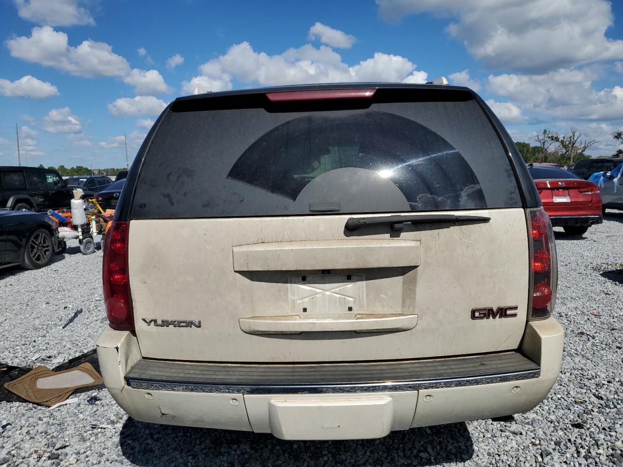 2013 GMC Yukon Denali - Фото 6