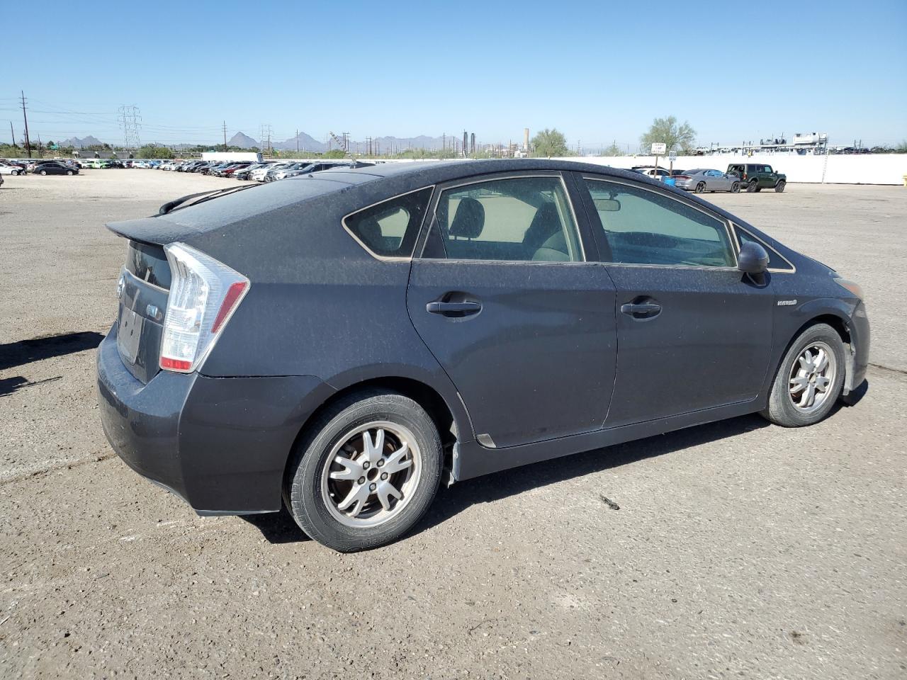 2010 Toyota Prius - Фото 3