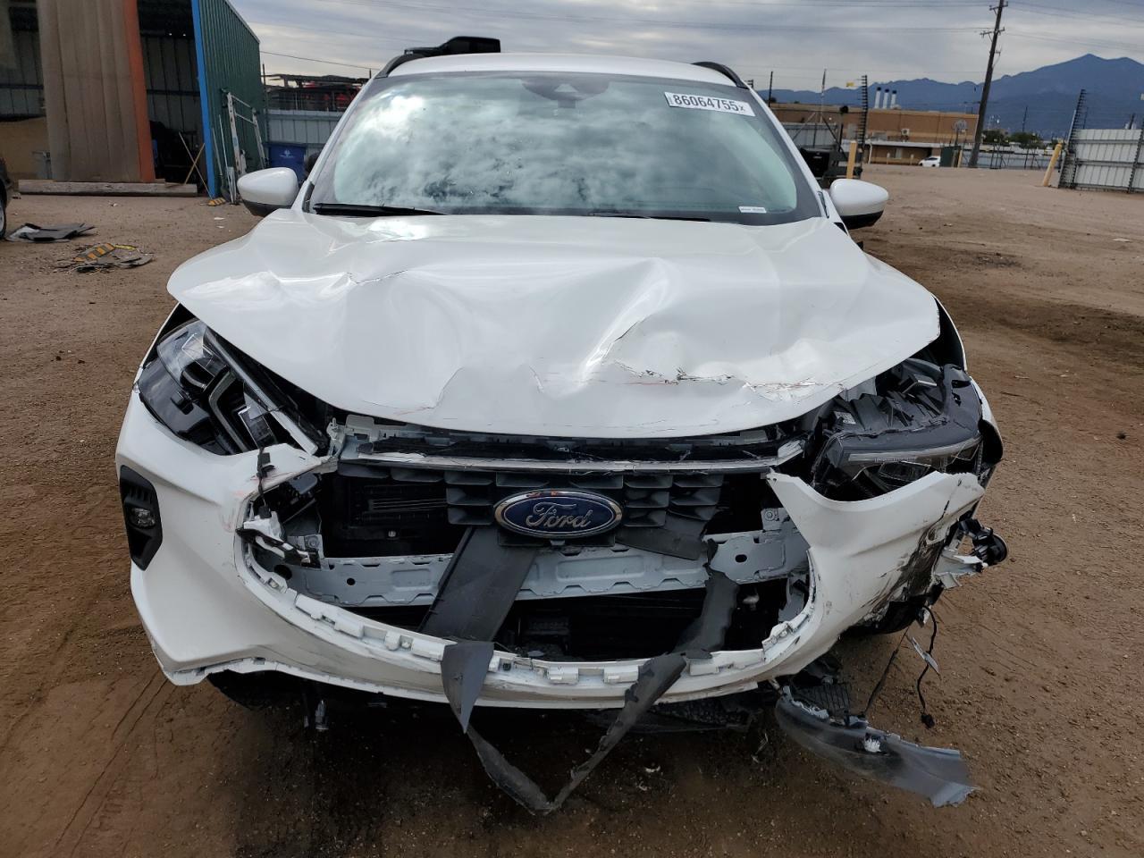 2025 Ford Escape Platinum - Image 5