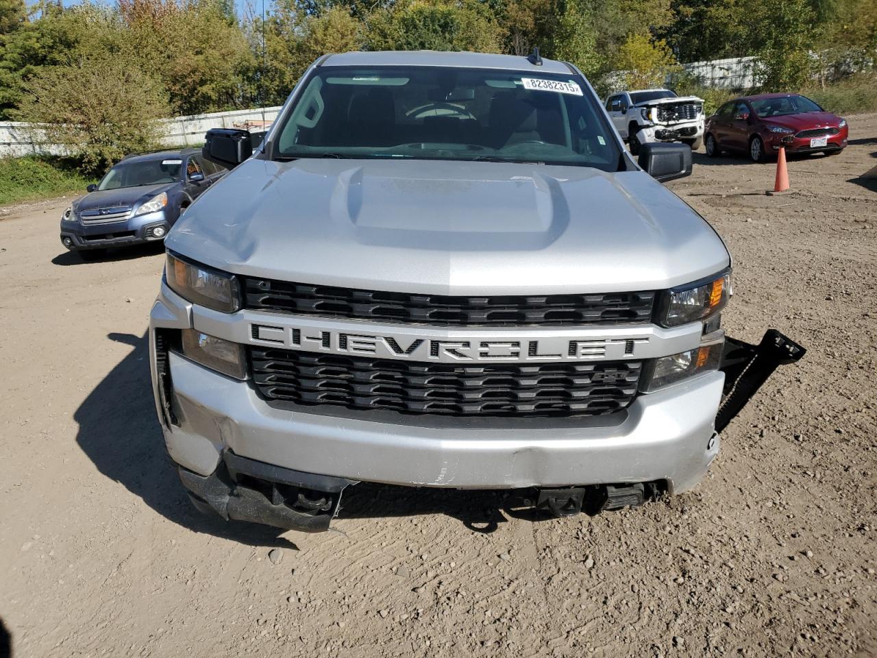 2019 Chevrolet Silverado K1500 Custom - Фото 5