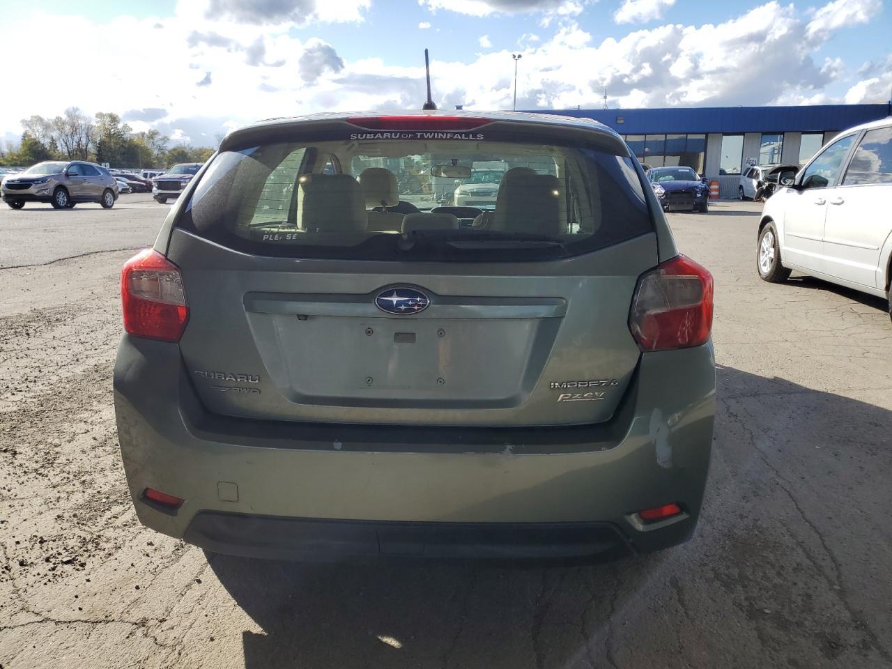 2015 Subaru Impreza Premium - Image 6