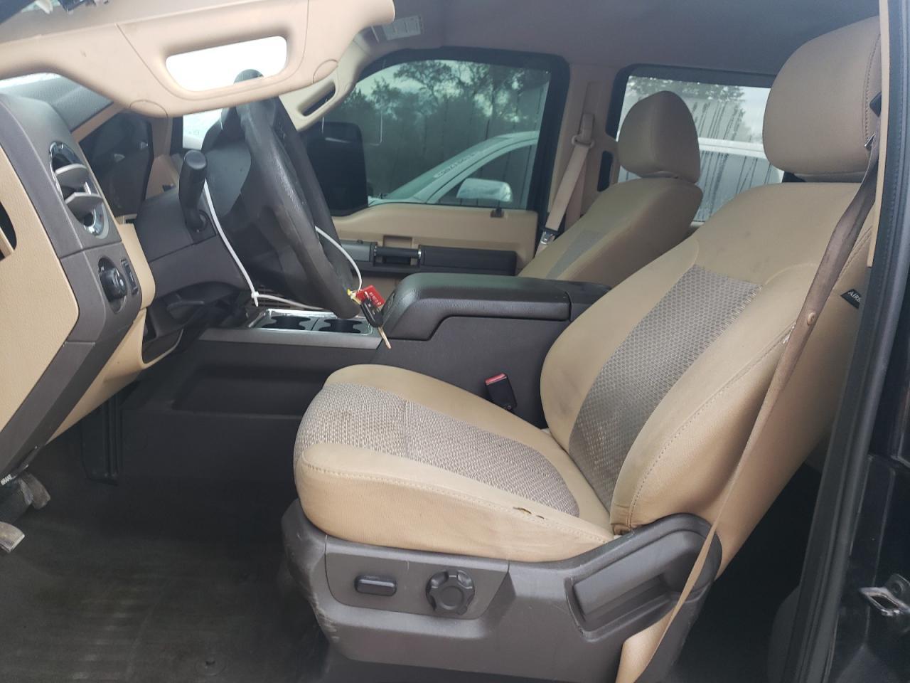 2011 Ford F250 Super Duty - Image 7