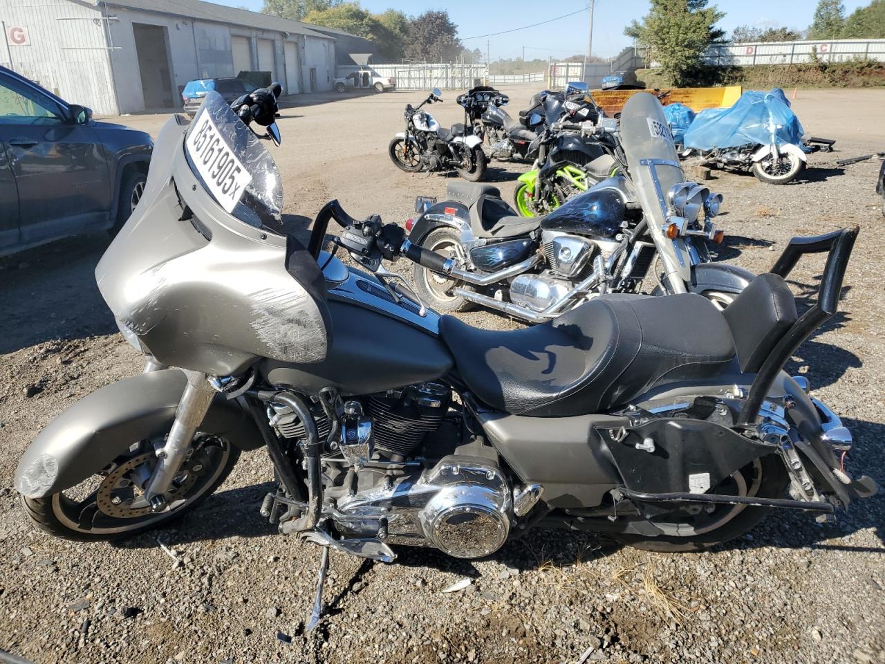 2018 Harley-Davidson Flhx Street Glide - Фото 3