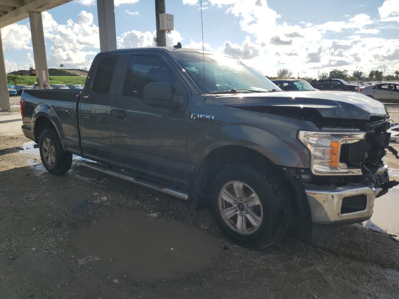 2020 Ford F150 Super Cab - Фото 4