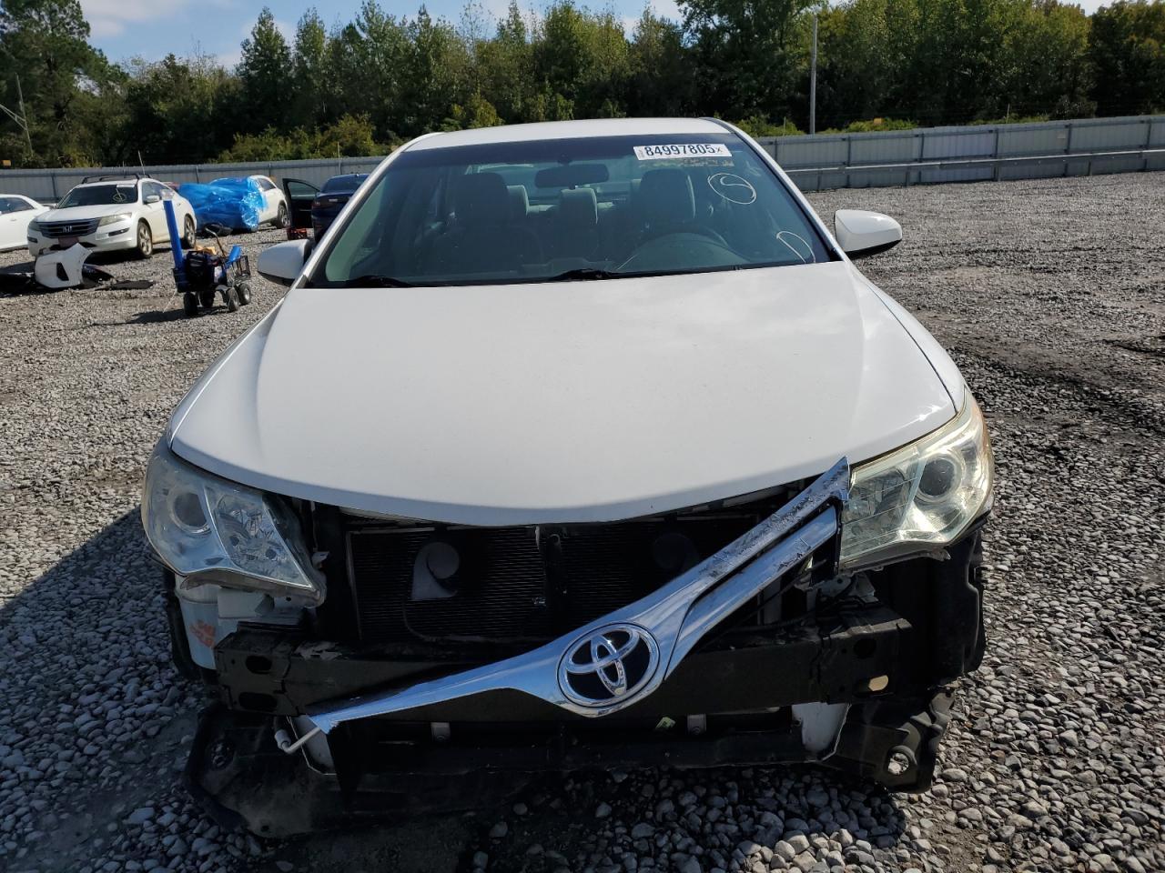 2014 Toyota Camry L - Image 5