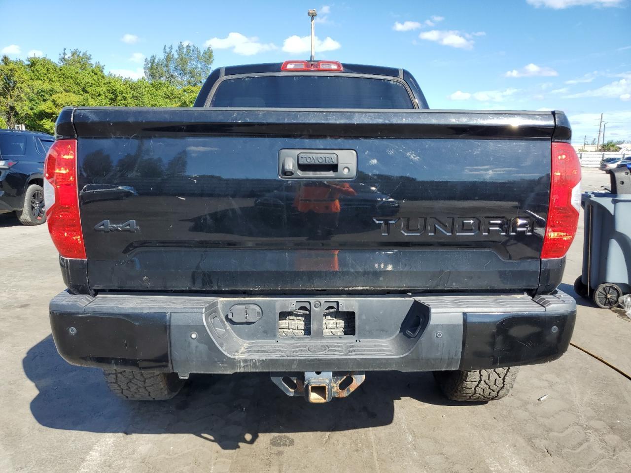 2020 Toyota Tundra Crewmax Sr5 - Image 6