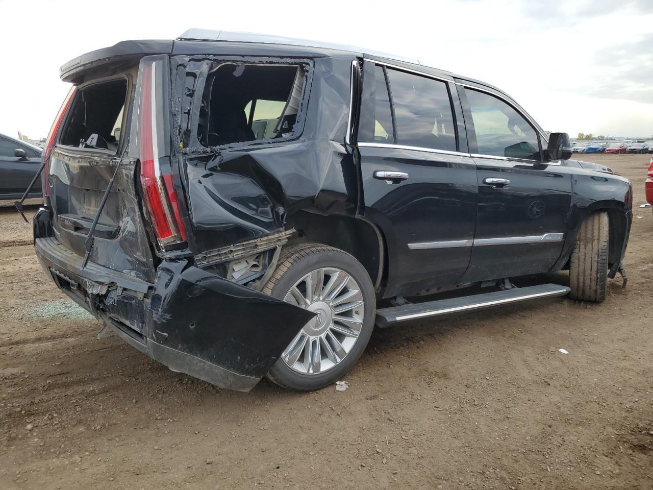 2018 Cadillac Escalade Platinum - Фото 3