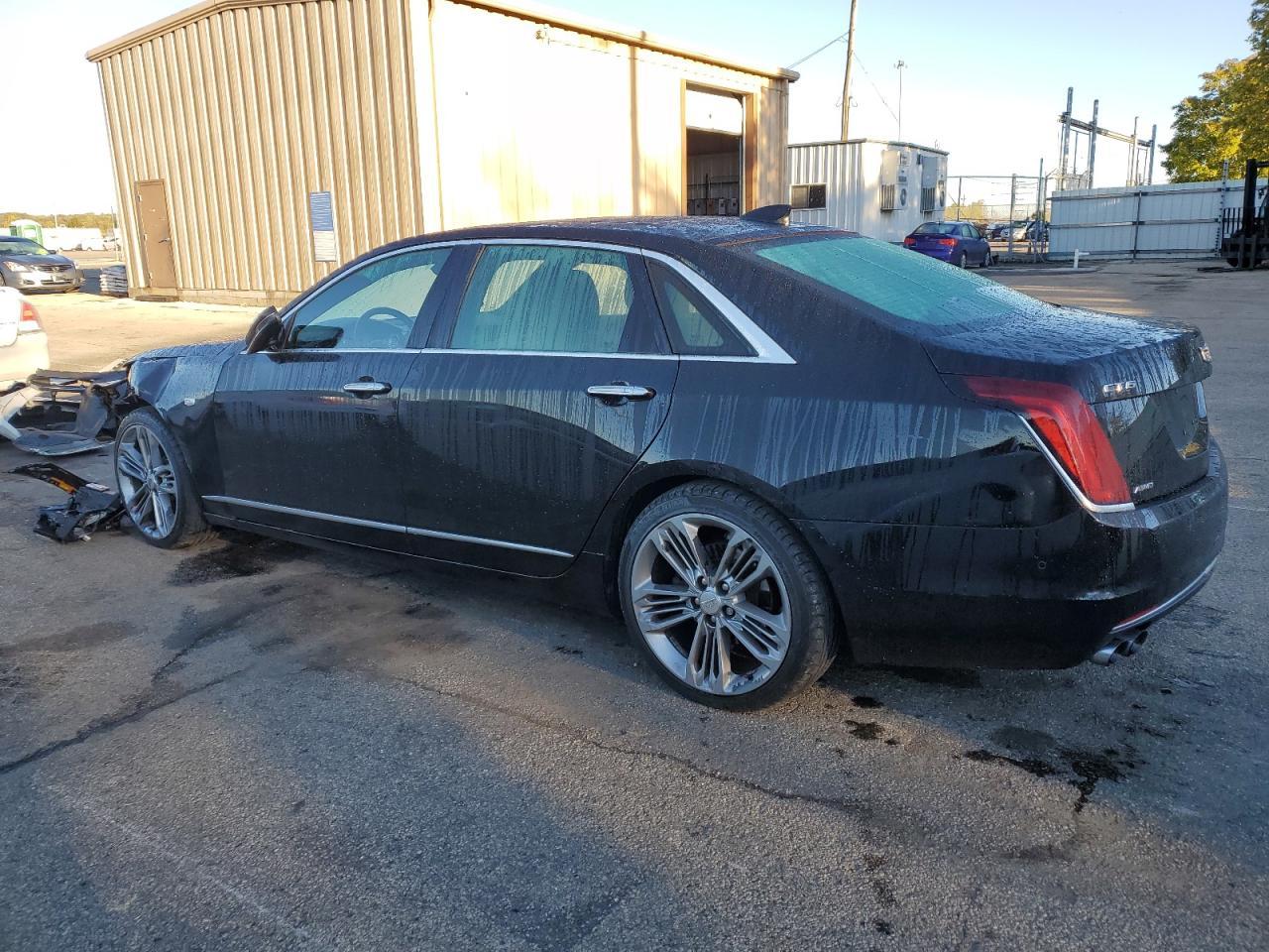 2017 Cadillac Ct6 Luxury - Image 2