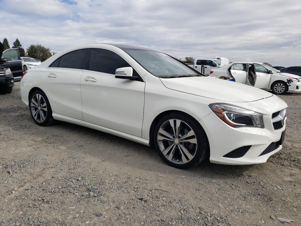 2015 Mercedes-Benz Cla 250 4Matic - Фото 4