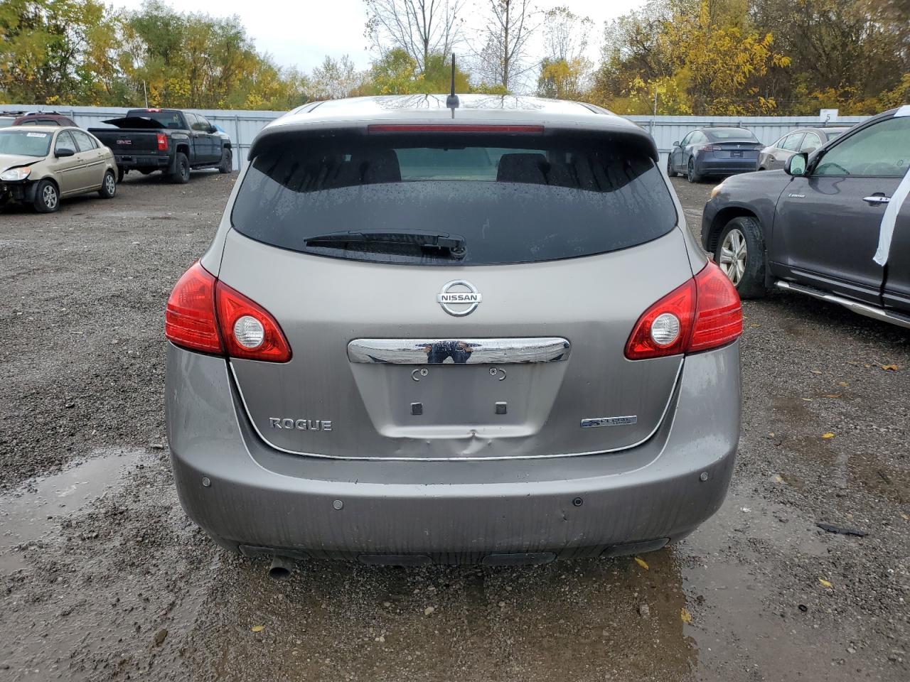 2013 Nissan Rogue S - Фото 6