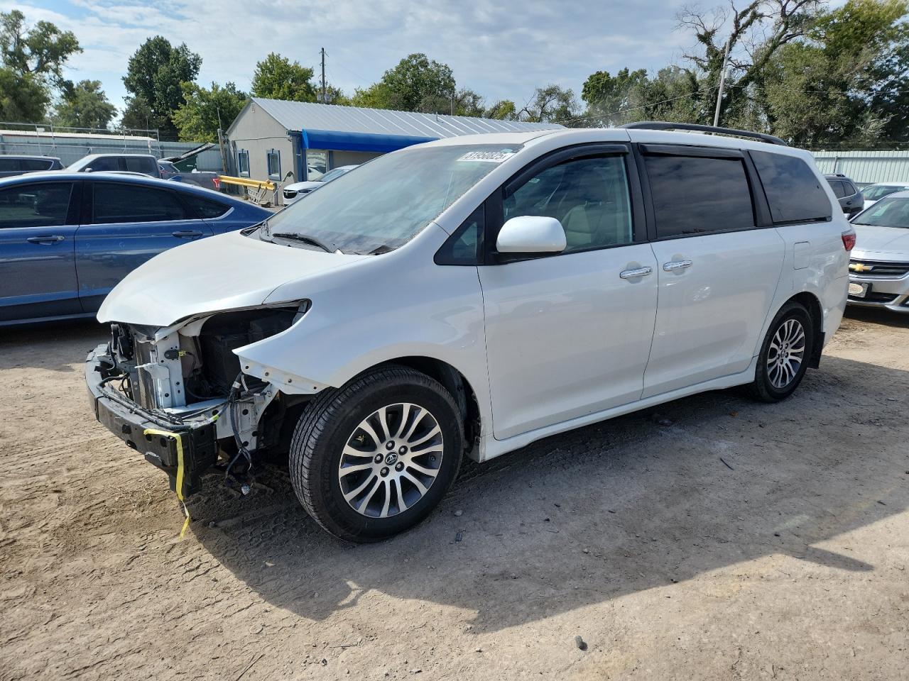 2020 Toyota Sienna Xle