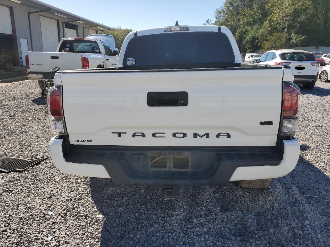 2023 Toyota Tacoma Double Cab - Image 6