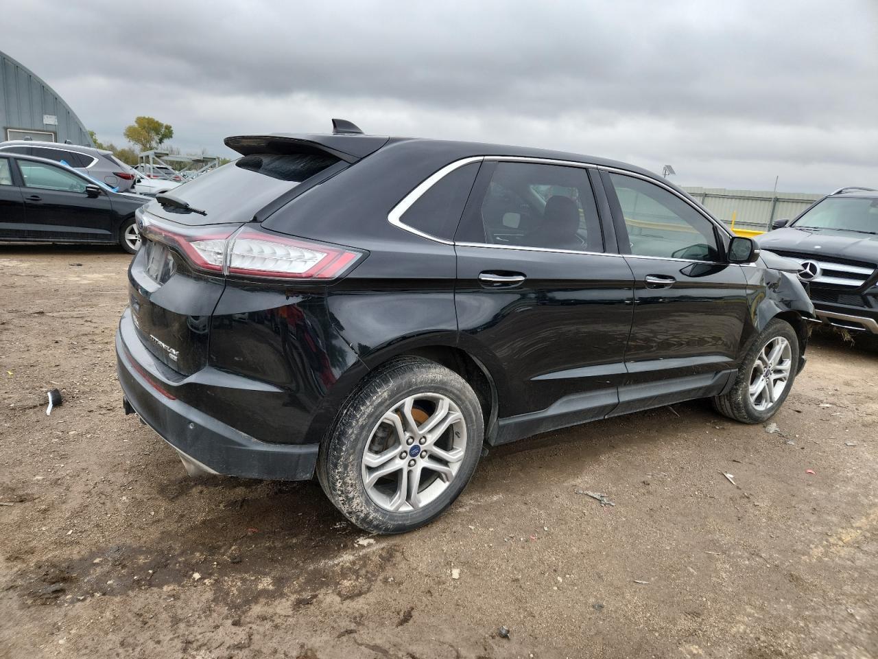 2017 Ford Edge Titanium - Фото 3