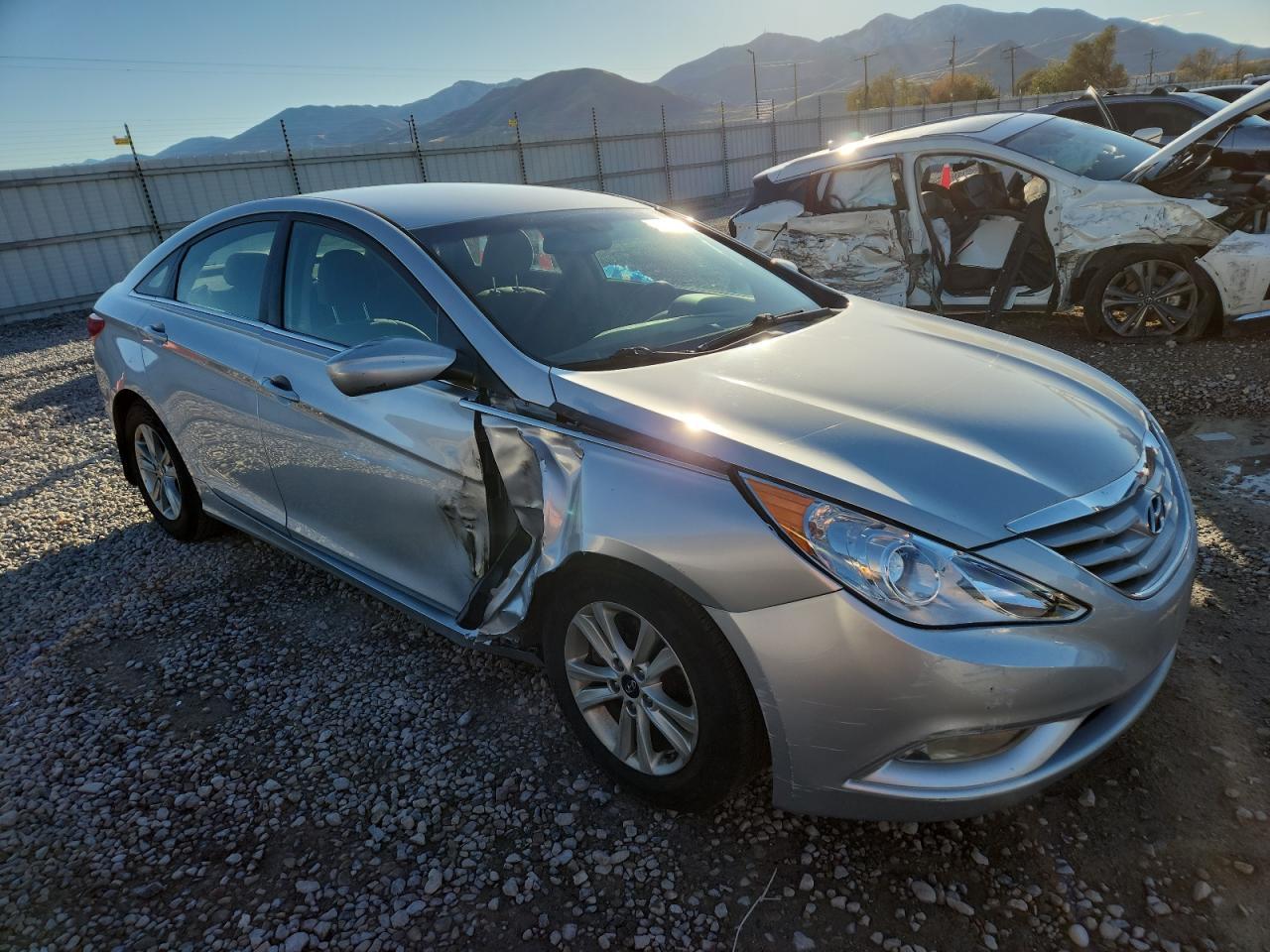 2013 Hyundai Sonata Gls - Image 4