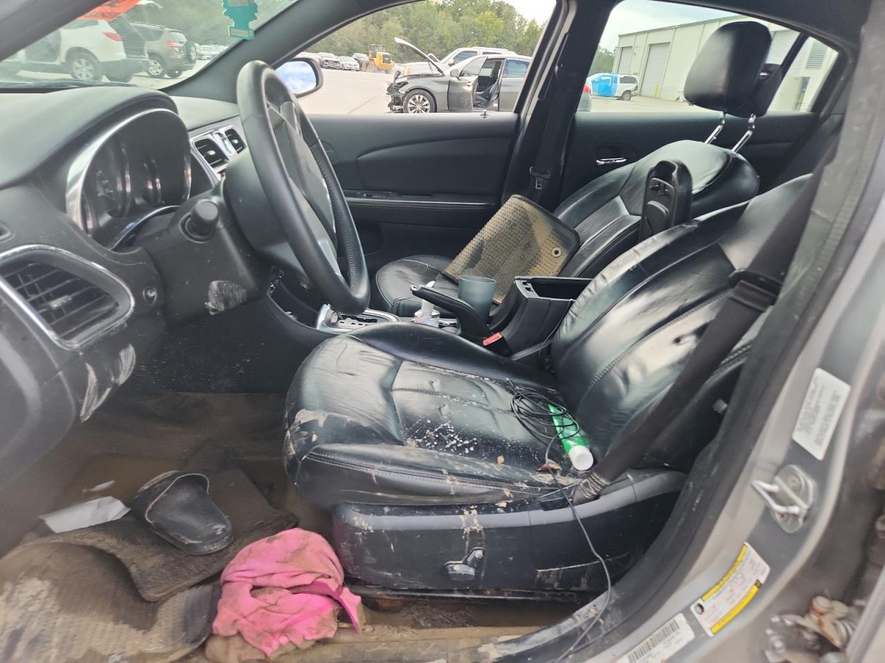 2013 Chrysler 200 Limited - Фото 7