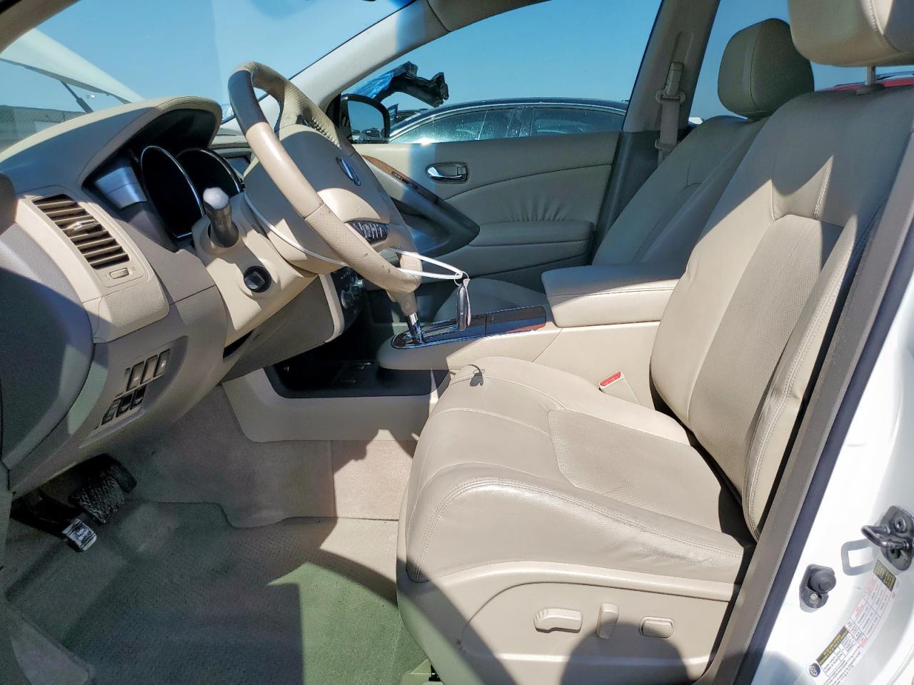 2010 Nissan Murano S - Фото 7