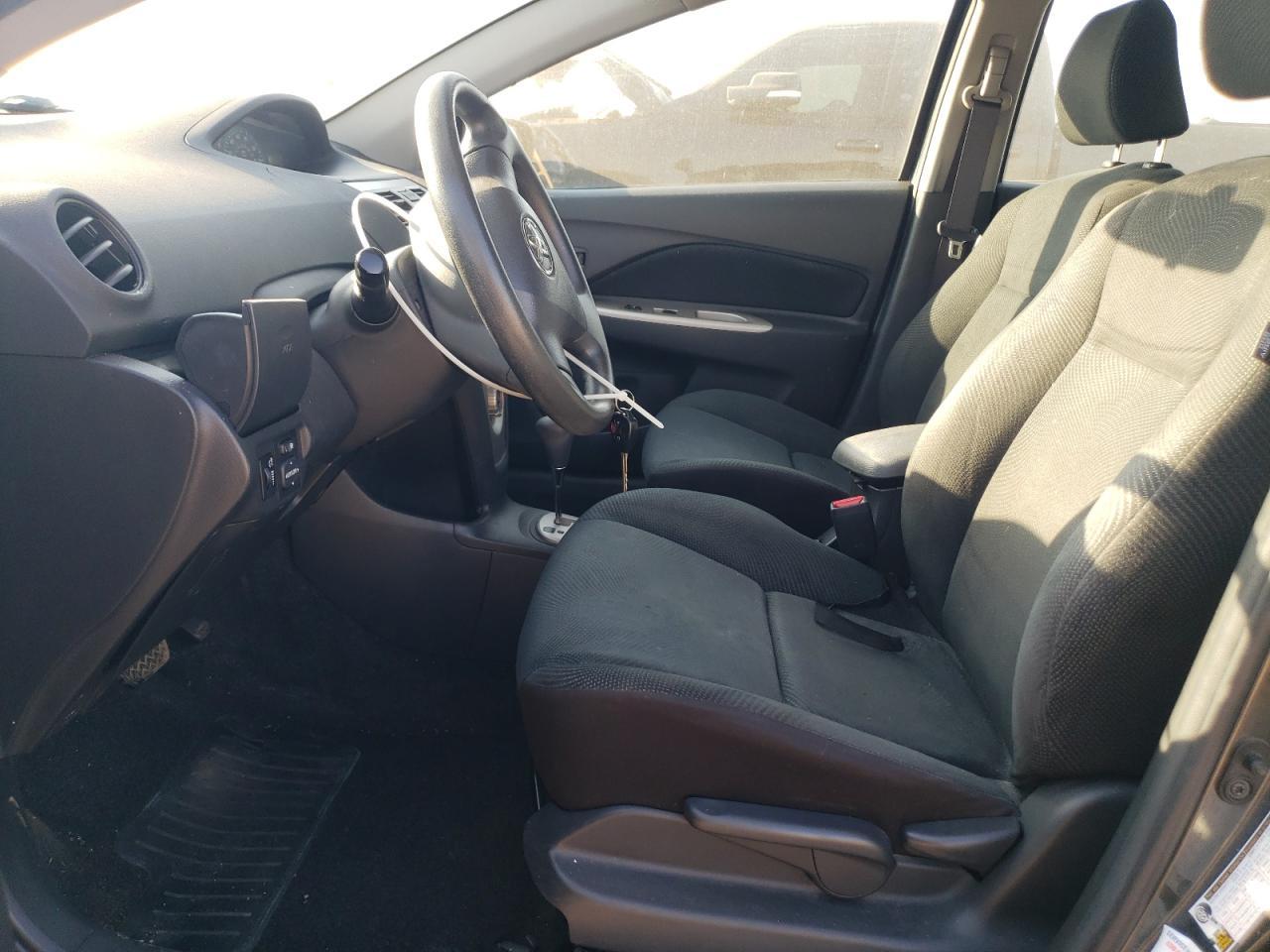 2010 Toyota Yaris - Фото 7