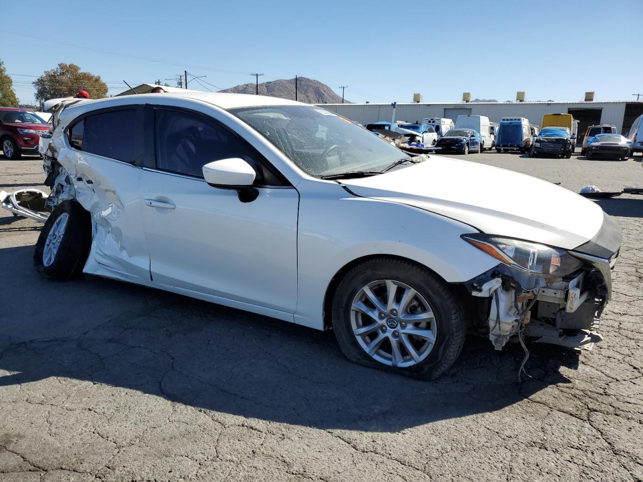 2015 Mazda 3 Touring - Фото 4