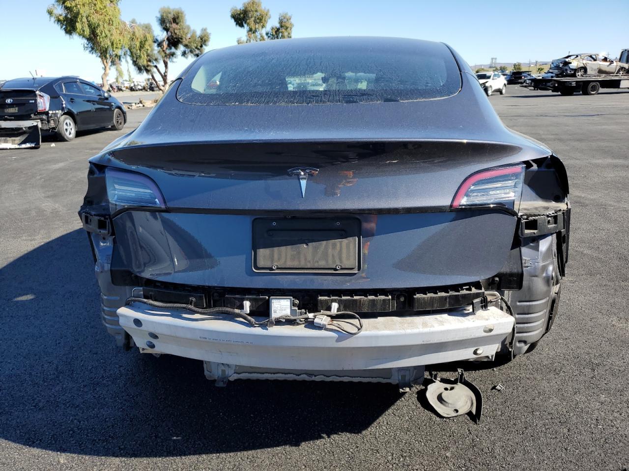 2022 Tesla Model 3 - Фото 6